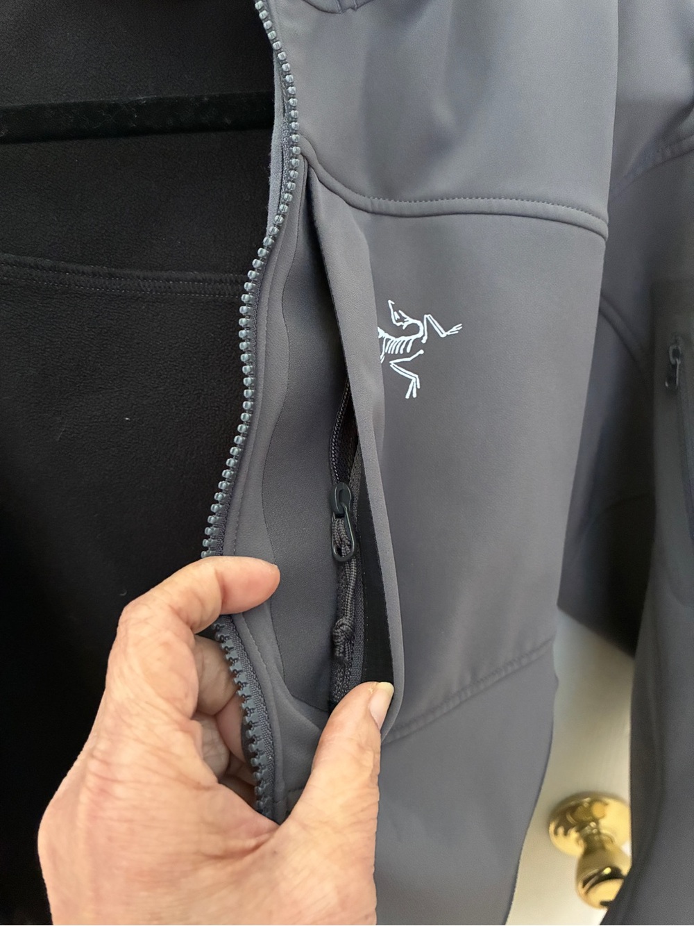 Arc'teryx Men's Gray Hooded Softshell Jacket - Picture 3 of 11